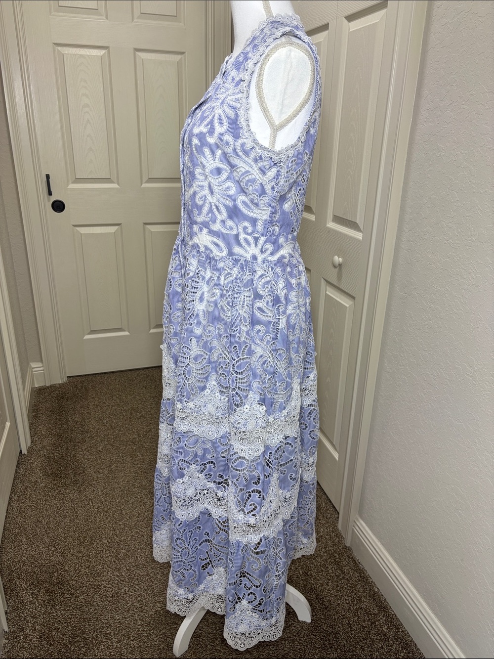 Waimari Gaia Lace Embroidered Luxury
Resort Wear Maxi Dress Blue Size M NWT - Picture 6 of 11